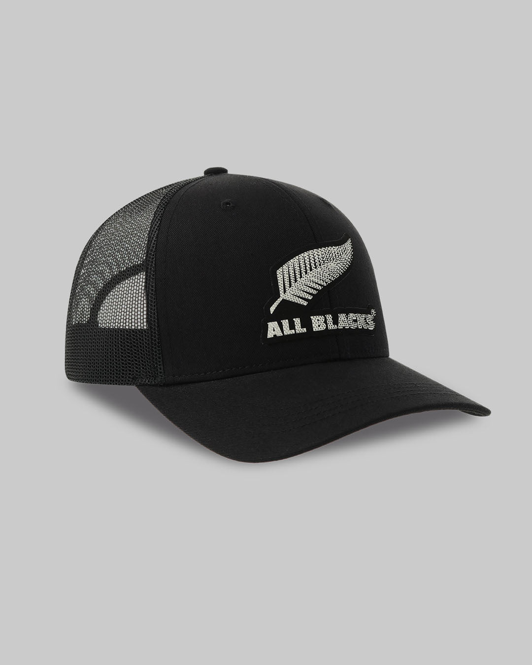 sonic-s trucker-style cap atlantis for all blacks