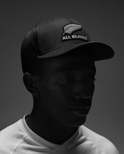 sonic-s trucker-style cap atlantis for all blacks