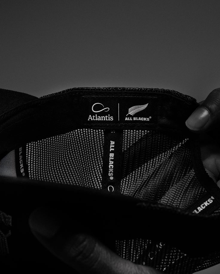sonic-s trucker-style cap atlantis for all blacks